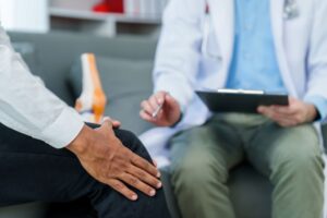 Doctor and patient discussing pain management plan 